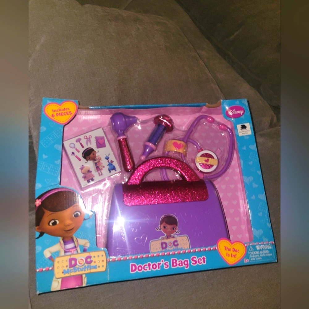 Doc McStuffins doctor bag set EXCLUSIVE DEADSTOCK COLLECTIBLE